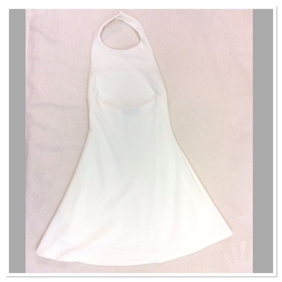 Lulus Dresses & Skirts - Lulu’s white halter dress